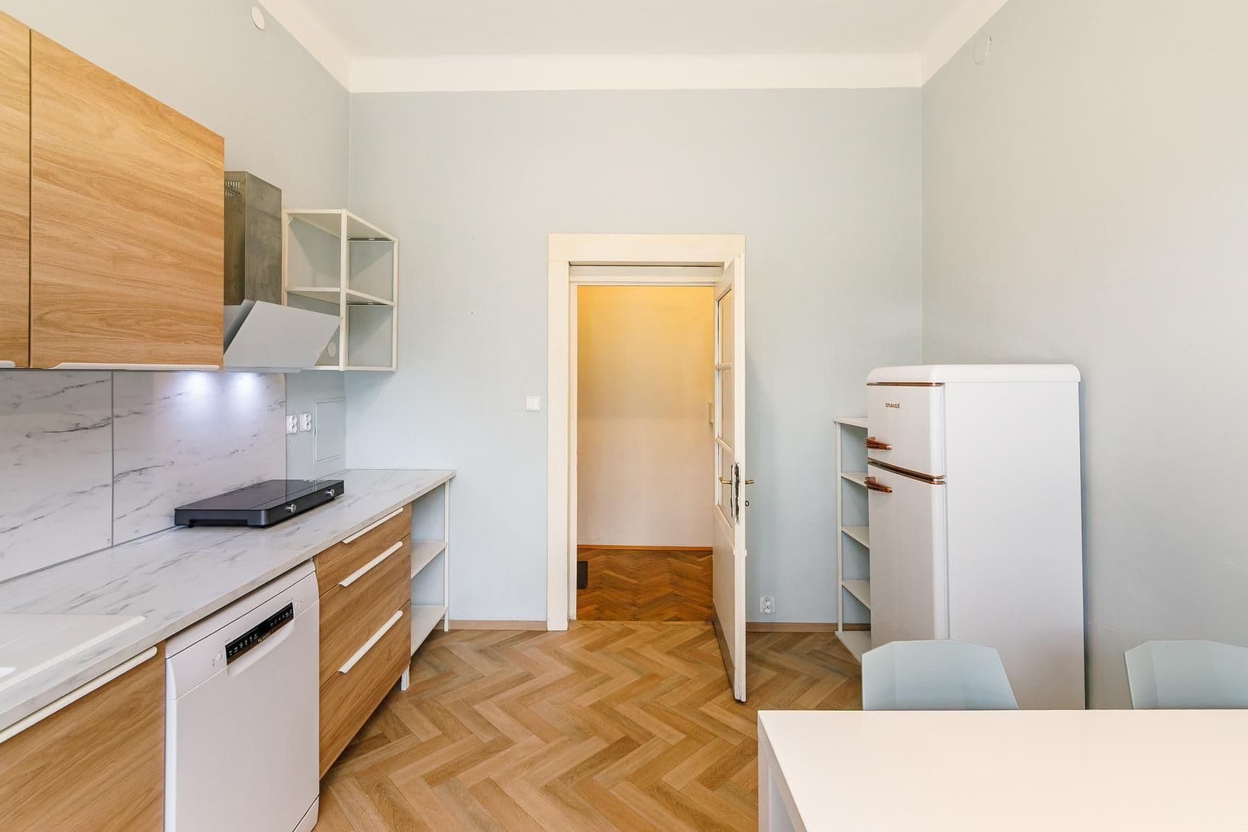 Prodej bytu 1+1 51 m², Klášterní, Liberec, Praha Prodej bytu 1+1 51 m², Klášterní, Liberec, Praha