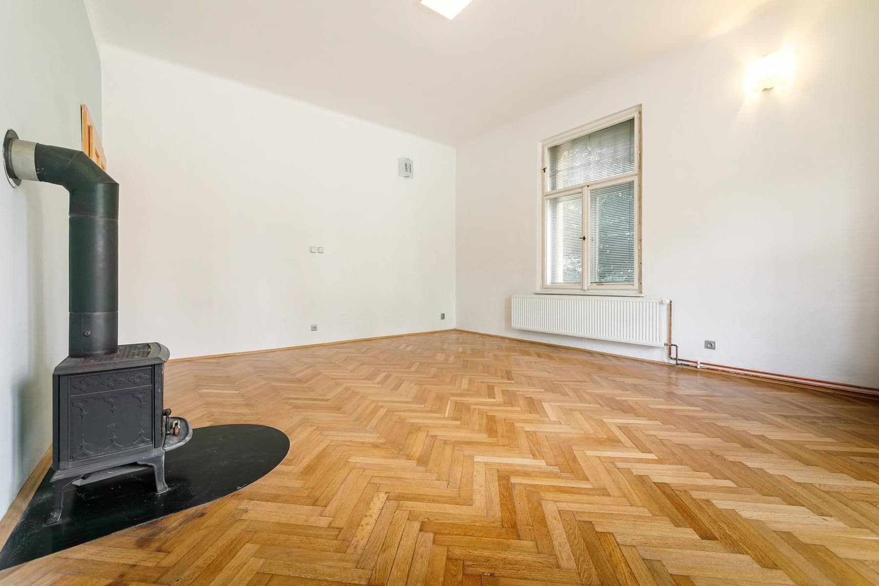 Prodej bytu 1+1 51 m², Klášterní, Liberec, Praha Prodej bytu 1+1 51 m², Klášterní, Liberec, Praha