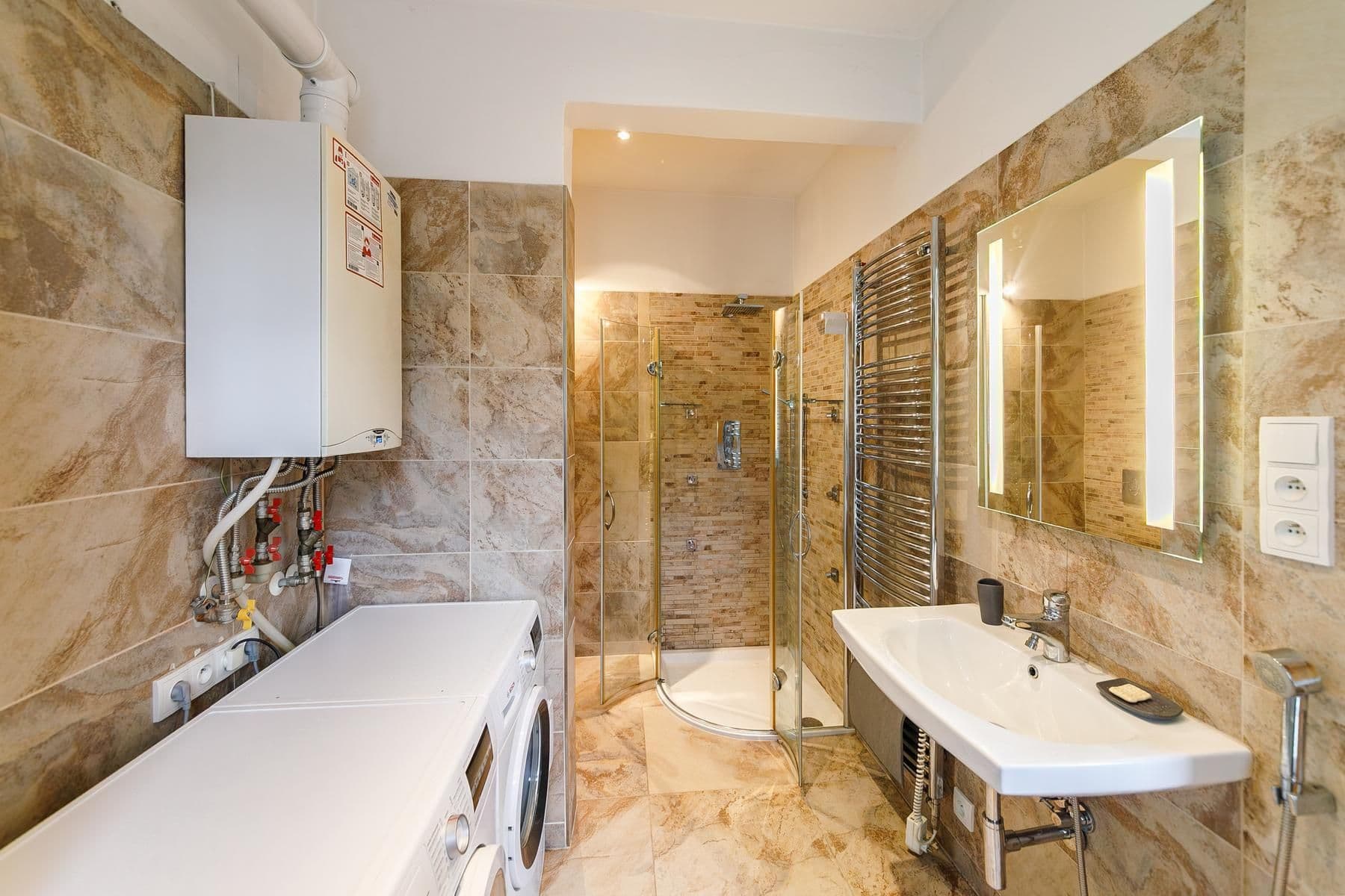 Prodej bytu 1+1 51 m², Klášterní, Liberec, Praha Prodej bytu 1+1 51 m², Klášterní, Liberec, Praha