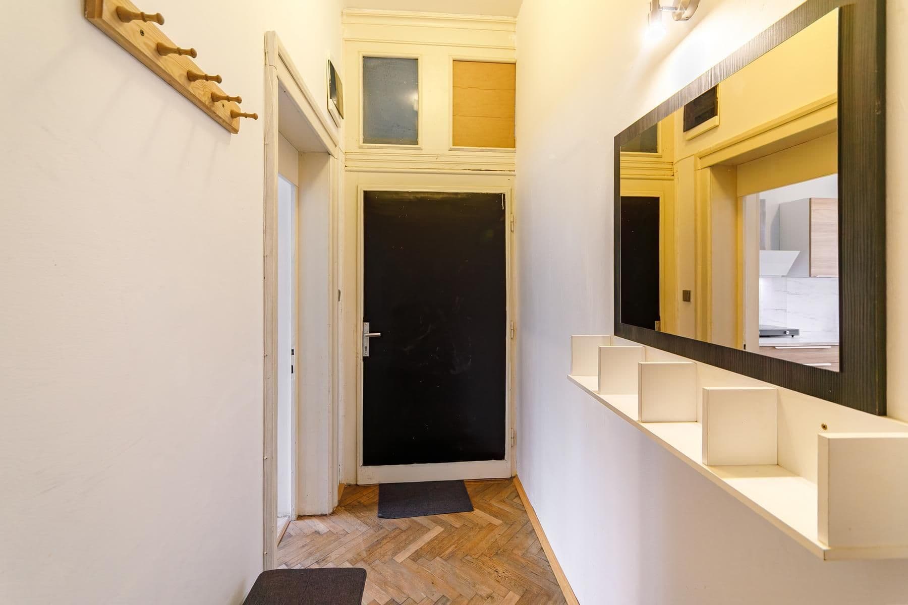 Prodej bytu 1+1 51 m², Klášterní, Liberec, Praha Prodej bytu 1+1 51 m², Klášterní, Liberec, Praha
