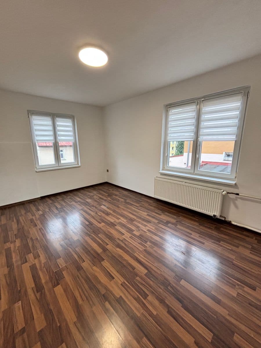 Pronájem bytu 4+kk 90 m², Klášterského, Liberec, Liberecký kraj Pronájem bytu 4+kk 90 m², Klášterského, Liberec, Liberecký kraj