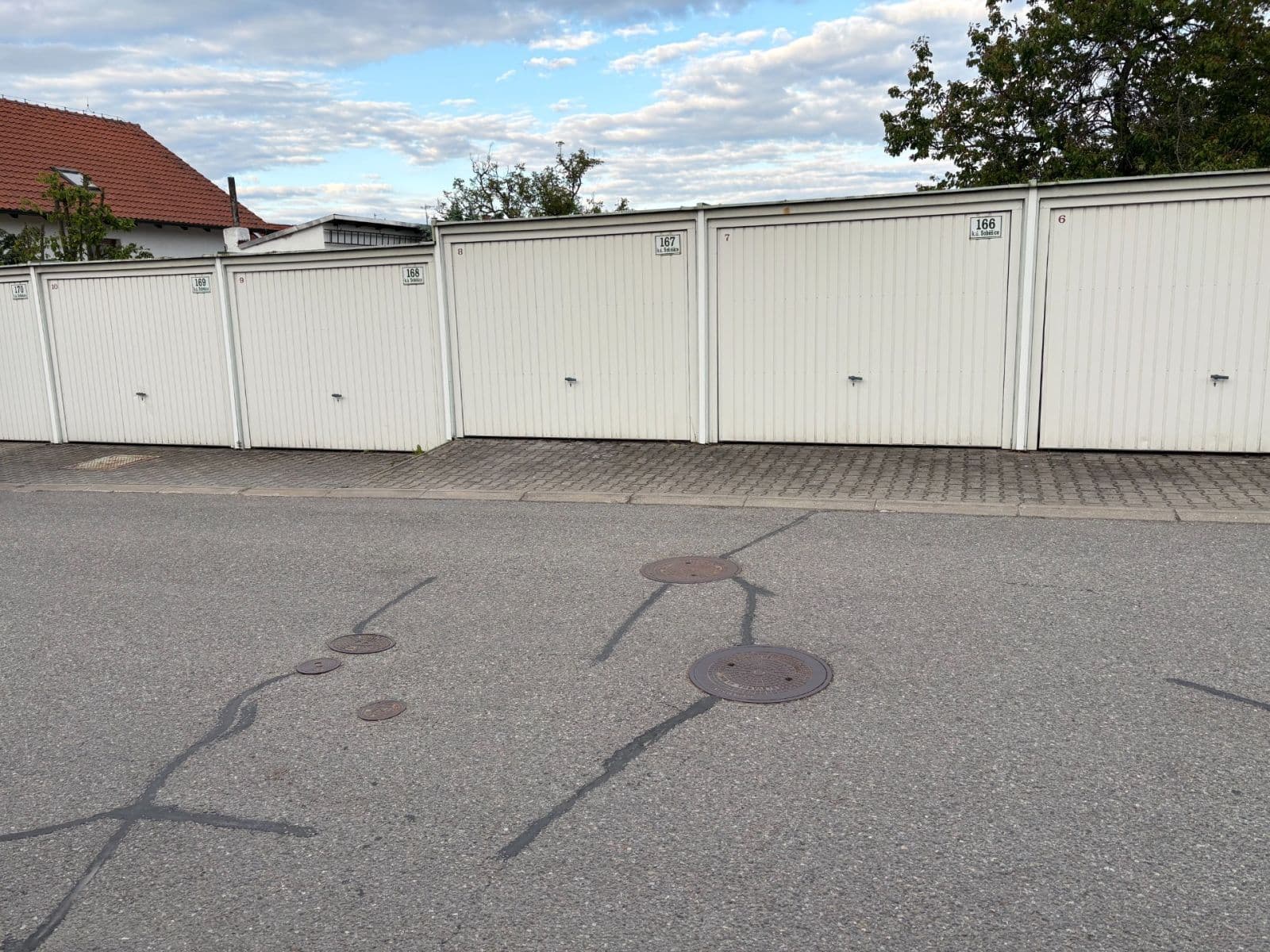 Pronájem garáže 16 m², Brno, Jihomoravský kraj Pronájem garáže 16 m², Brno, Jihomoravský kraj