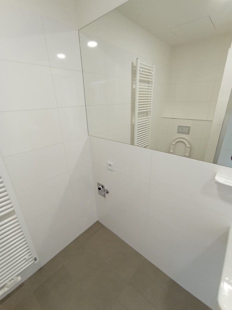 Pronájem bytu 2+kk 48 m², Perucká, Praha, Praha Pronájem bytu 2+kk 48 m², Perucká, Praha, Praha