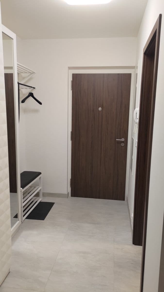 Pronájem bytu 1+kk 35 m², Hrašeho, Praha, Praha Pronájem bytu 1+kk 35 m², Hrašeho, Praha, Praha