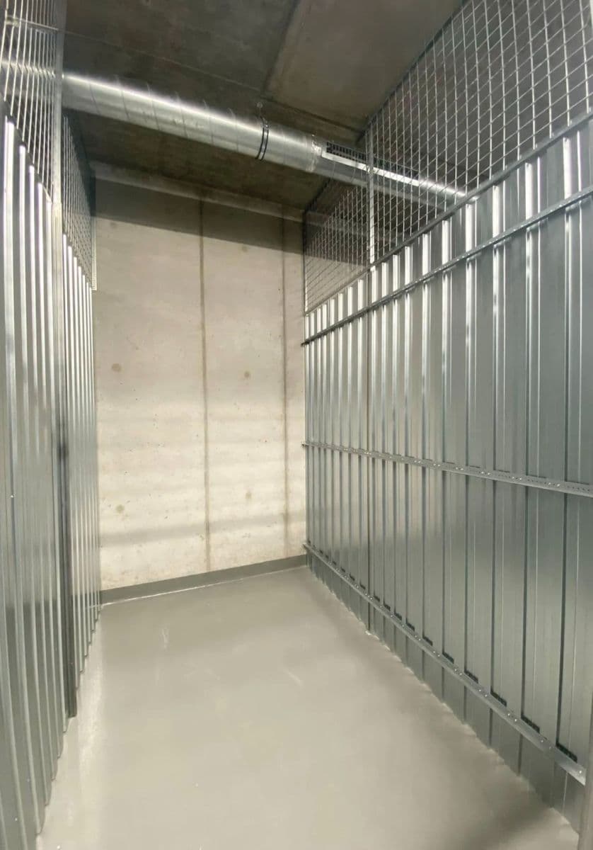 Pronájem bytu 1+kk 38 m², U Komína, Praha, Praha Pronájem bytu 1+kk 38 m², U Komína, Praha, Praha