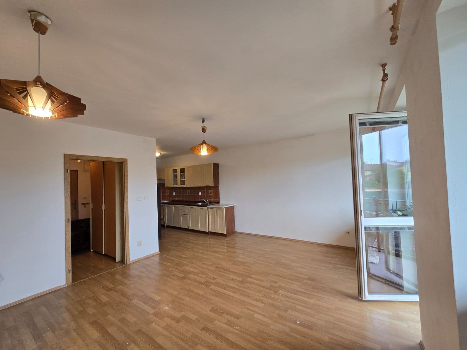 Pronájem bytu 1+kk 40 m², Komenského, Rajhrad, Jihomoravský kraj Pronájem bytu 1+kk 40 m², Komenského, Rajhrad, Jihomoravský kraj
