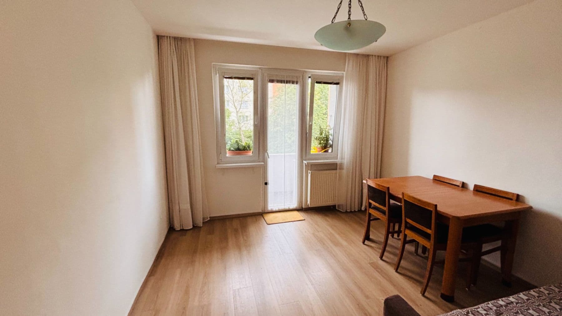 Pronájem bytu 3+1 85 m², Oravská, Praha, Praha Pronájem bytu 3+1 85 m², Oravská, Praha, Praha