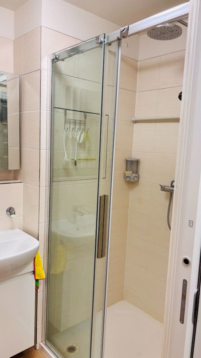 Pronájem bytu 3+1 85 m², Oravská, Praha, Praha Pronájem bytu 3+1 85 m², Oravská, Praha, Praha