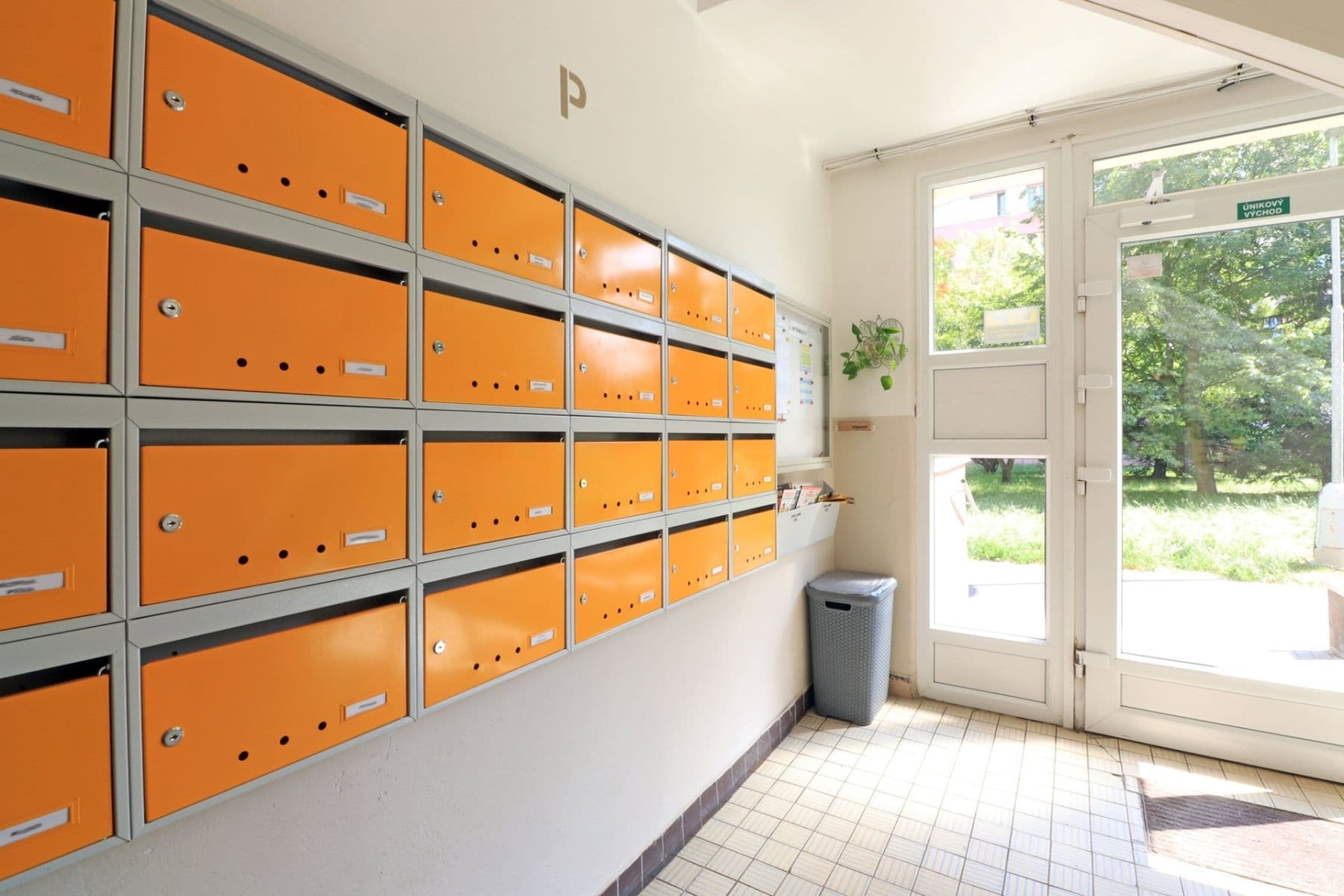 Pronájem bytu 3+kk 67 m², Děčínská, Kladno, Středočeský kraj Pronájem bytu 3+kk 67 m², Děčínská, Kladno, Středočeský kraj