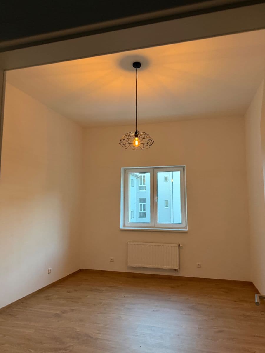 Pronájem bytu 2+kk 60 m², Kardinála Berana, Plzeň, Plzeňský kraj Pronájem bytu 2+kk 60 m², Kardinála Berana, Plzeň, Plzeňský kraj