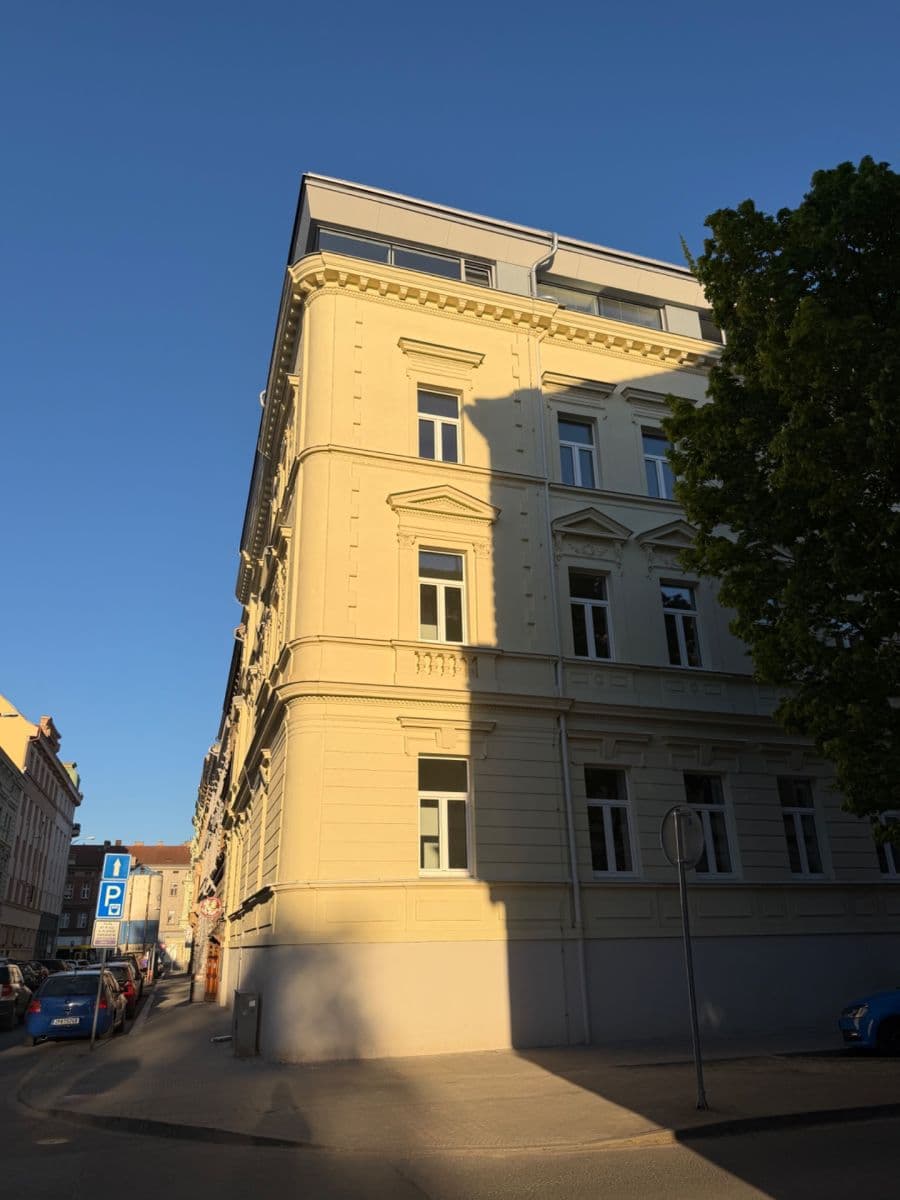 Pronájem bytu 2+kk 60 m², Kardinála Berana, Plzeň, Plzeňský kraj Pronájem bytu 2+kk 60 m², Kardinála Berana, Plzeň, Plzeňský kraj