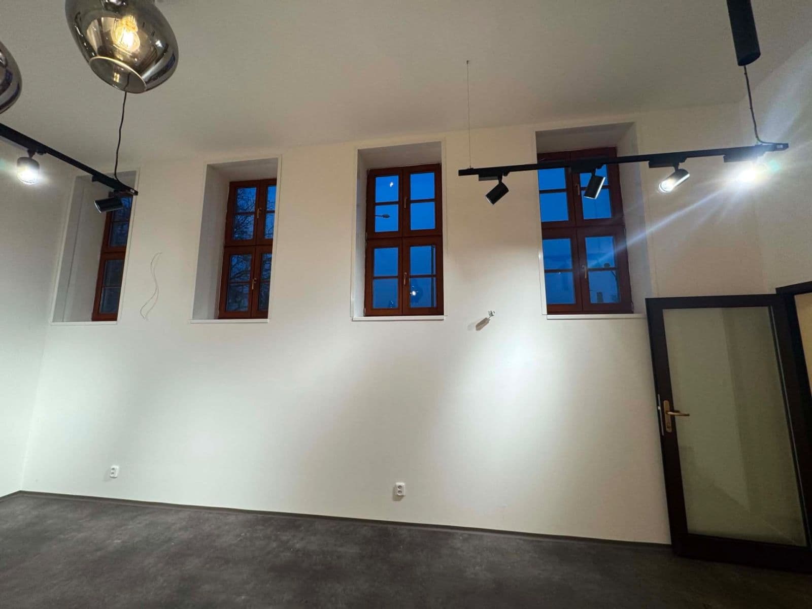 Prodej nebytového prostoru 91 m², Nádražní, Židlochovice, Jihomoravský kraj Prodej nebytového prostoru 91 m², Nádražní, Židlochovice, Jihomoravský kraj