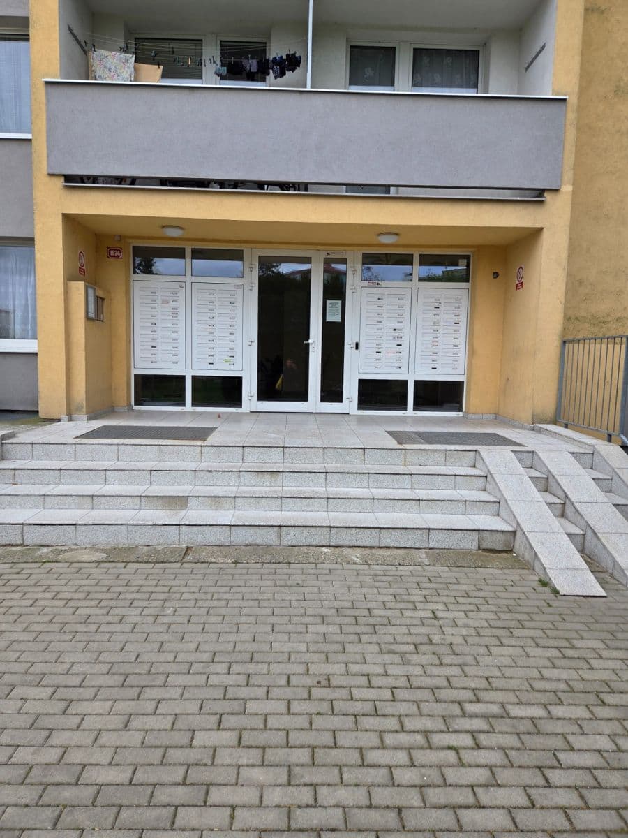 Prodej bytu 1+1 33 m², Kojetická, Neratovice, Středočeský kraj Prodej bytu 1+1 33 m², Kojetická, Neratovice, Středočeský kraj