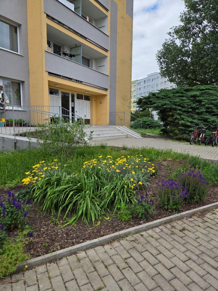 Prodej bytu 1+1 33 m², Kojetická, Neratovice, Středočeský kraj Prodej bytu 1+1 33 m², Kojetická, Neratovice, Středočeský kraj