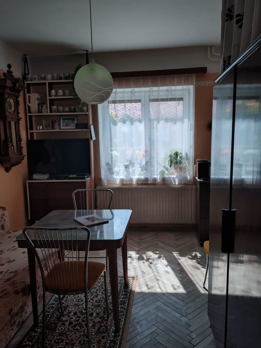 Prodej domu 114 m², pozemek 116 m², Svatopluka Čecha, Chrudim, Pardubický kraj Prodej domu 114 m², pozemek 116 m², Svatopluka Čecha, Chrudim, Pardubický kraj