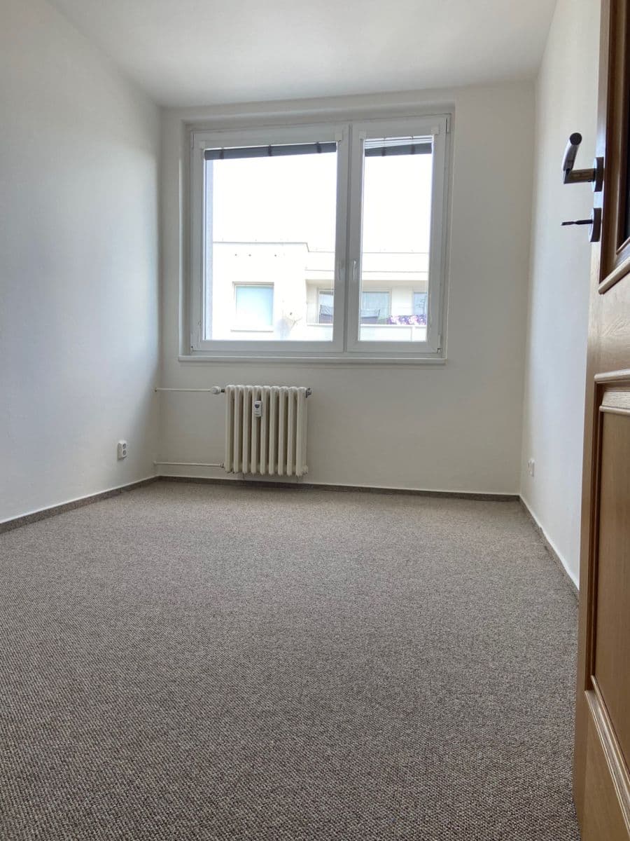 Pronájem bytu 4+1 92 m², K Vodárně, Dobříš, Středočeský kraj Pronájem bytu 4+1 92 m², K Vodárně, Dobříš, Středočeský kraj