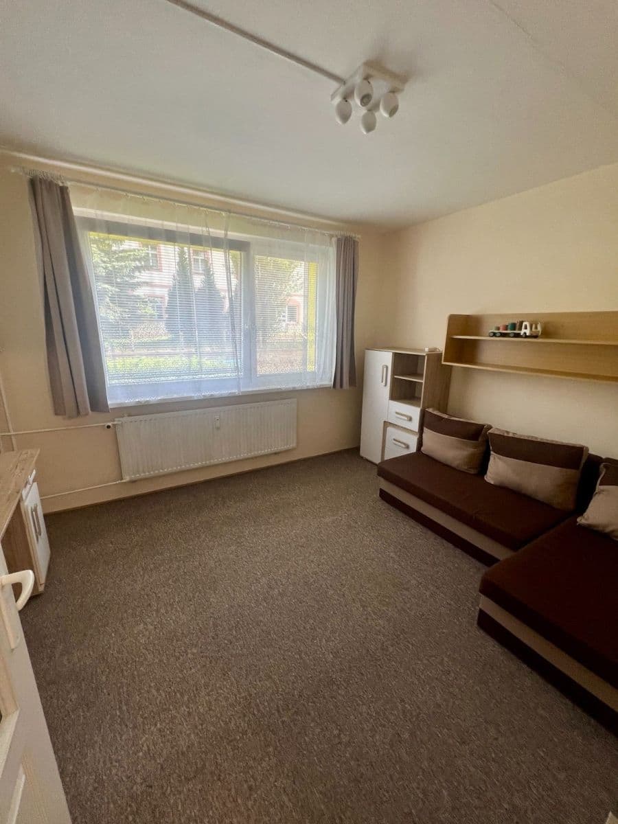 Prodej bytu 4+1 78 m², Husova, Nový Bor, Liberecký kraj Prodej bytu 4+1 78 m², Husova, Nový Bor, Liberecký kraj