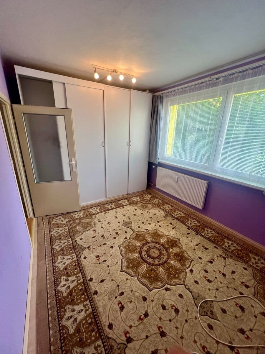 Prodej bytu 4+1 78 m², Husova, Nový Bor, Liberecký kraj Prodej bytu 4+1 78 m², Husova, Nový Bor, Liberecký kraj