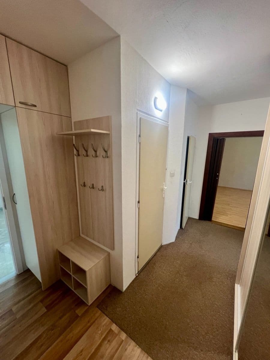Prodej bytu 4+1 78 m², Husova, Nový Bor, Liberecký kraj Prodej bytu 4+1 78 m², Husova, Nový Bor, Liberecký kraj