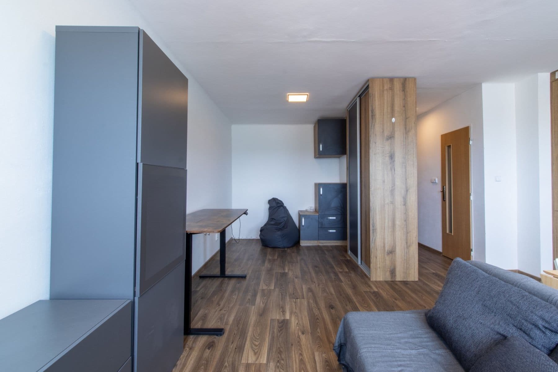 Pronájem bytu 1+kk 30 m², Šestajovická, Praha, Praha Pronájem bytu 1+kk 30 m², Šestajovická, Praha, Praha