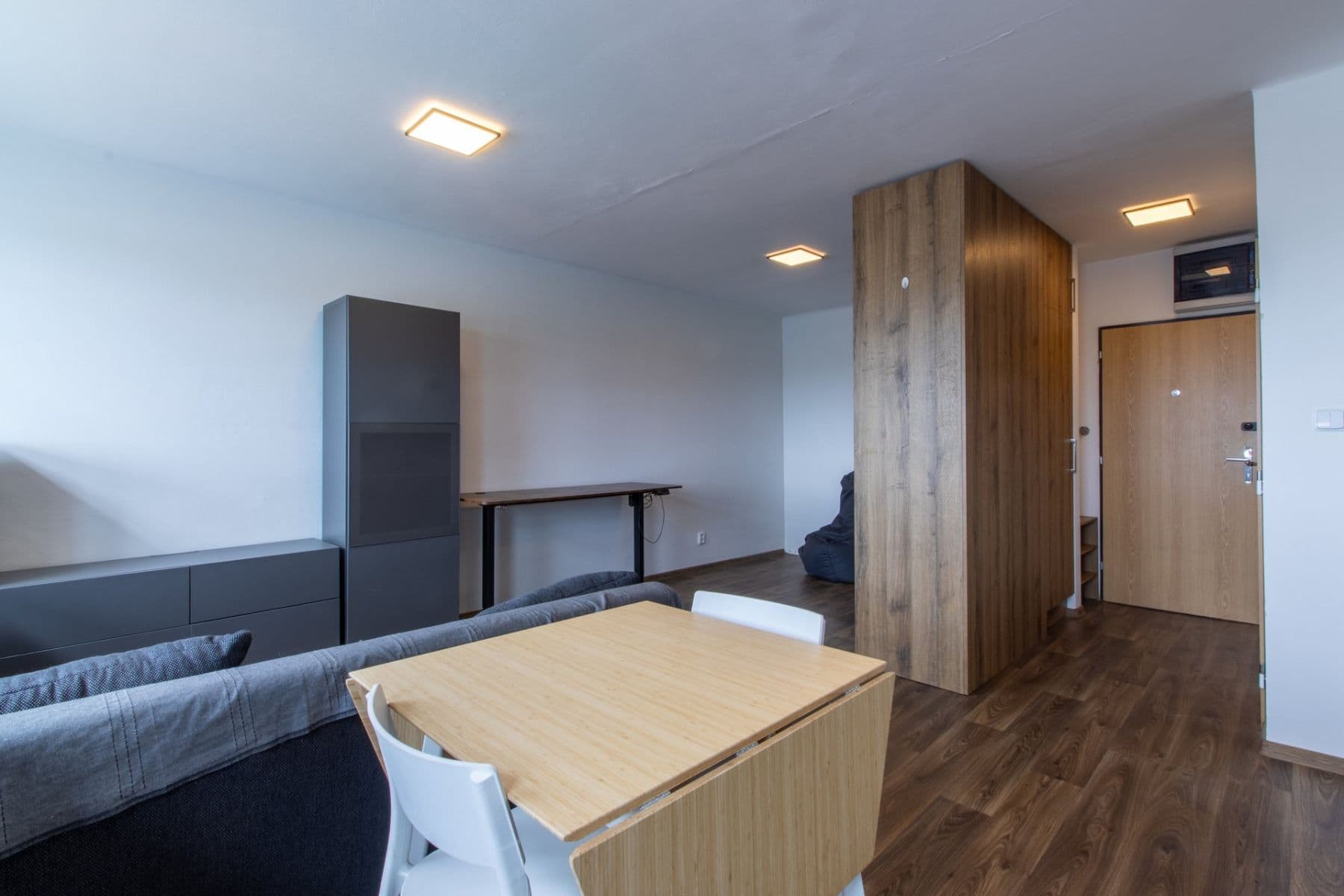 Pronájem bytu 1+kk 30 m², Šestajovická, Praha, Praha Pronájem bytu 1+kk 30 m², Šestajovická, Praha, Praha