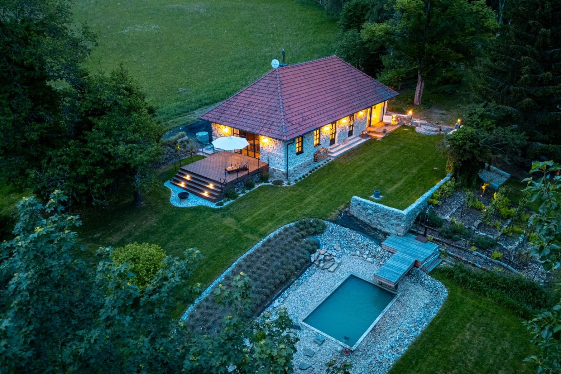 Prodej domu 160 m², pozemek 3.024 m², Hořice na Šumavě, Jihočeský kraj Prodej domu 160 m², pozemek 3.024 m², Hořice na Šumavě, Jihočeský kraj