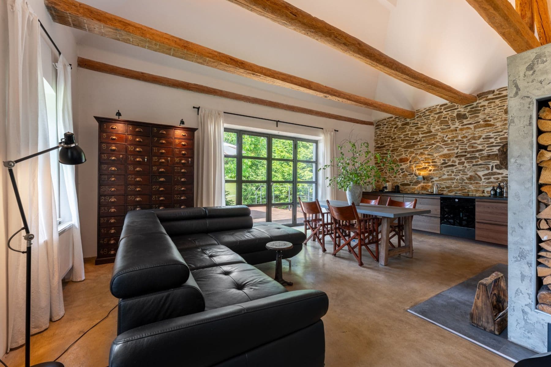 Prodej domu 160 m², pozemek 3.024 m², Hořice na Šumavě, Jihočeský kraj Prodej domu 160 m², pozemek 3.024 m², Hořice na Šumavě, Jihočeský kraj