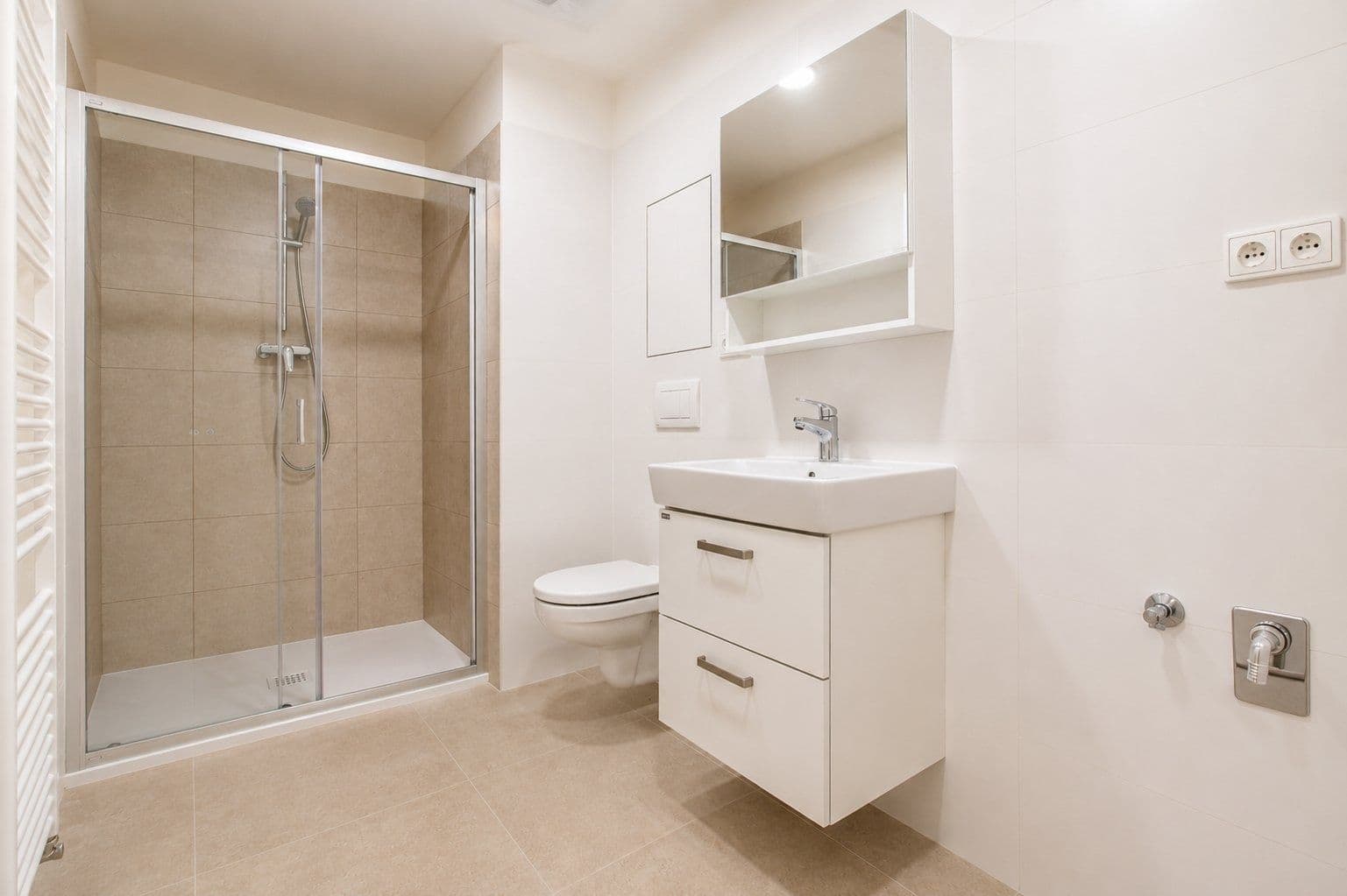 Pronájem bytu 2+kk 54 m², Suchánkova, Benešov, Středočeský kraj Pronájem bytu 2+kk 54 m², Suchánkova, Benešov, Středočeský kraj