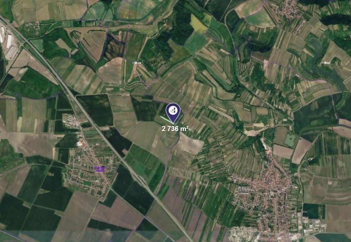 Prodej pozemku 2.736 m², Starovičky, Jihomoravský kraj Prodej pozemku 2.736 m², Starovičky, Jihomoravský kraj