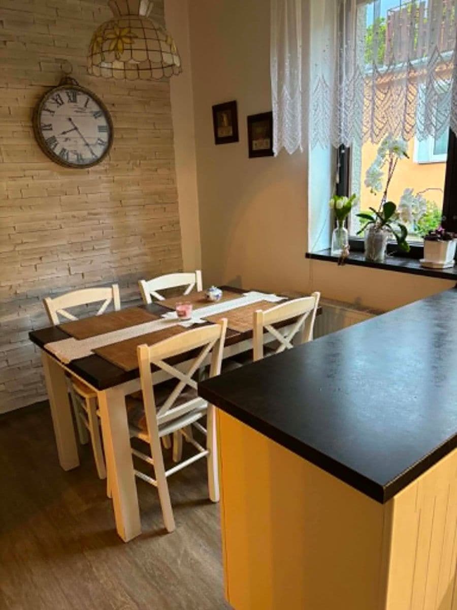 Pronájem bytu 3+1 110 m², Liberecká, Děčín, Ústecký kraj Pronájem bytu 3+1 110 m², Liberecká, Děčín, Ústecký kraj