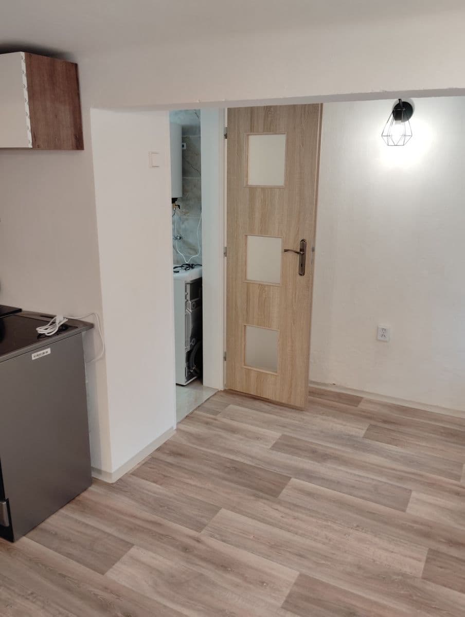 Pronájem bytu 1+kk 20 m², Cyrilská, Olomouc, Olomoucký kraj Pronájem bytu 1+kk 20 m², Cyrilská, Olomouc, Olomoucký kraj
