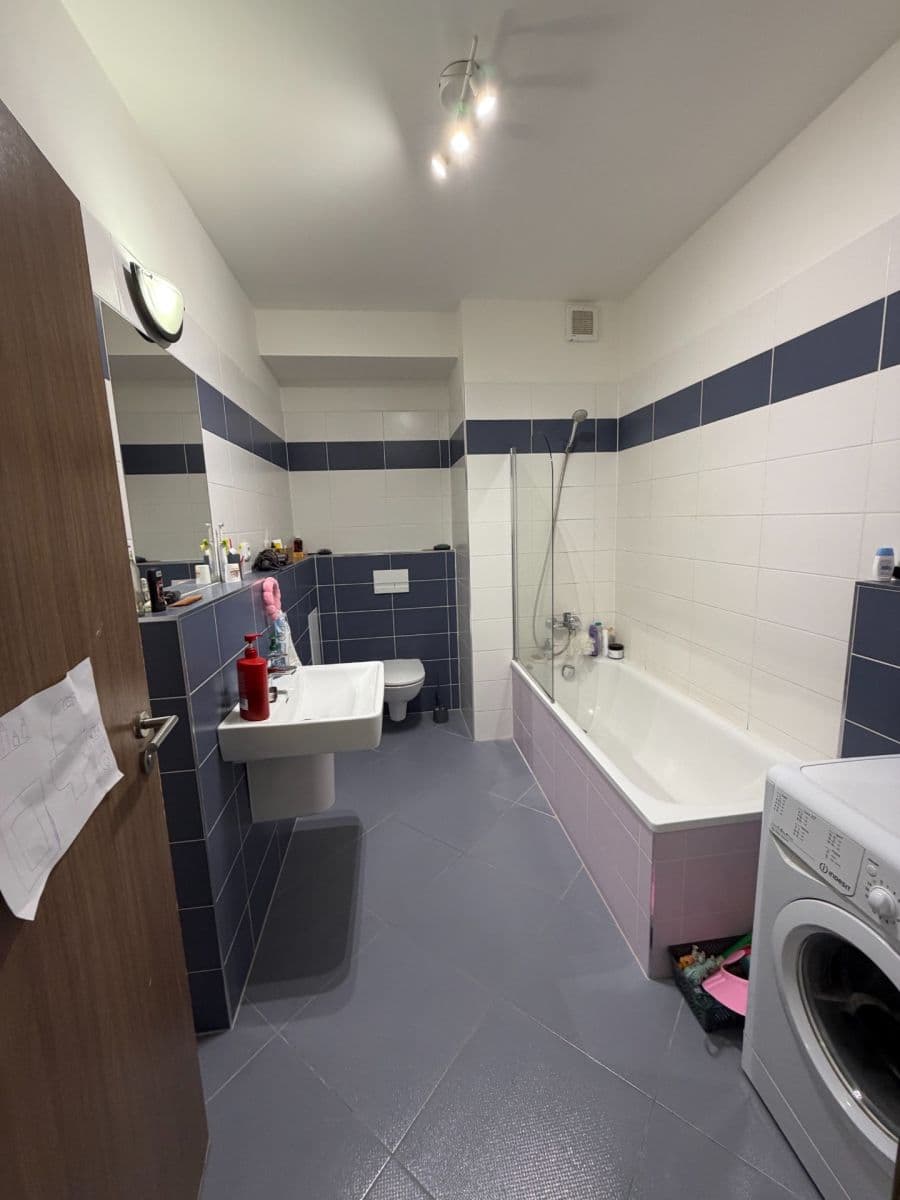 Pronájem bytu 2+kk 55 m², Makedonská, Praha, Praha Pronájem bytu 2+kk 55 m², Makedonská, Praha, Praha