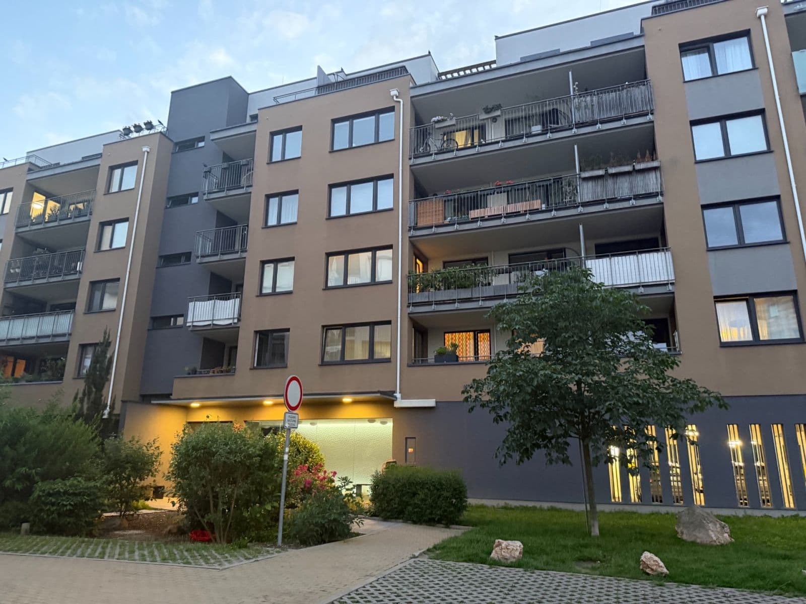 Pronájem bytu 2+kk 55 m², Makedonská, Praha, Praha Pronájem bytu 2+kk 55 m², Makedonská, Praha, Praha