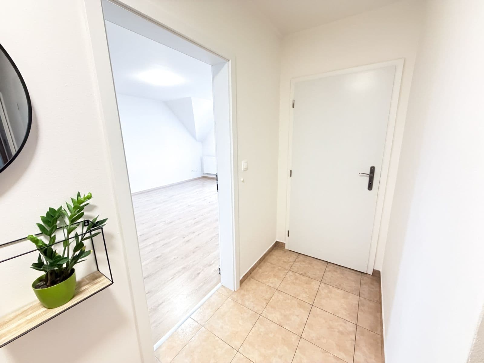 Pronájem bytu 2+kk 71 m², U Valu, Nupaky, Středočeský kraj Pronájem bytu 2+kk 71 m², U Valu, Nupaky, Středočeský kraj