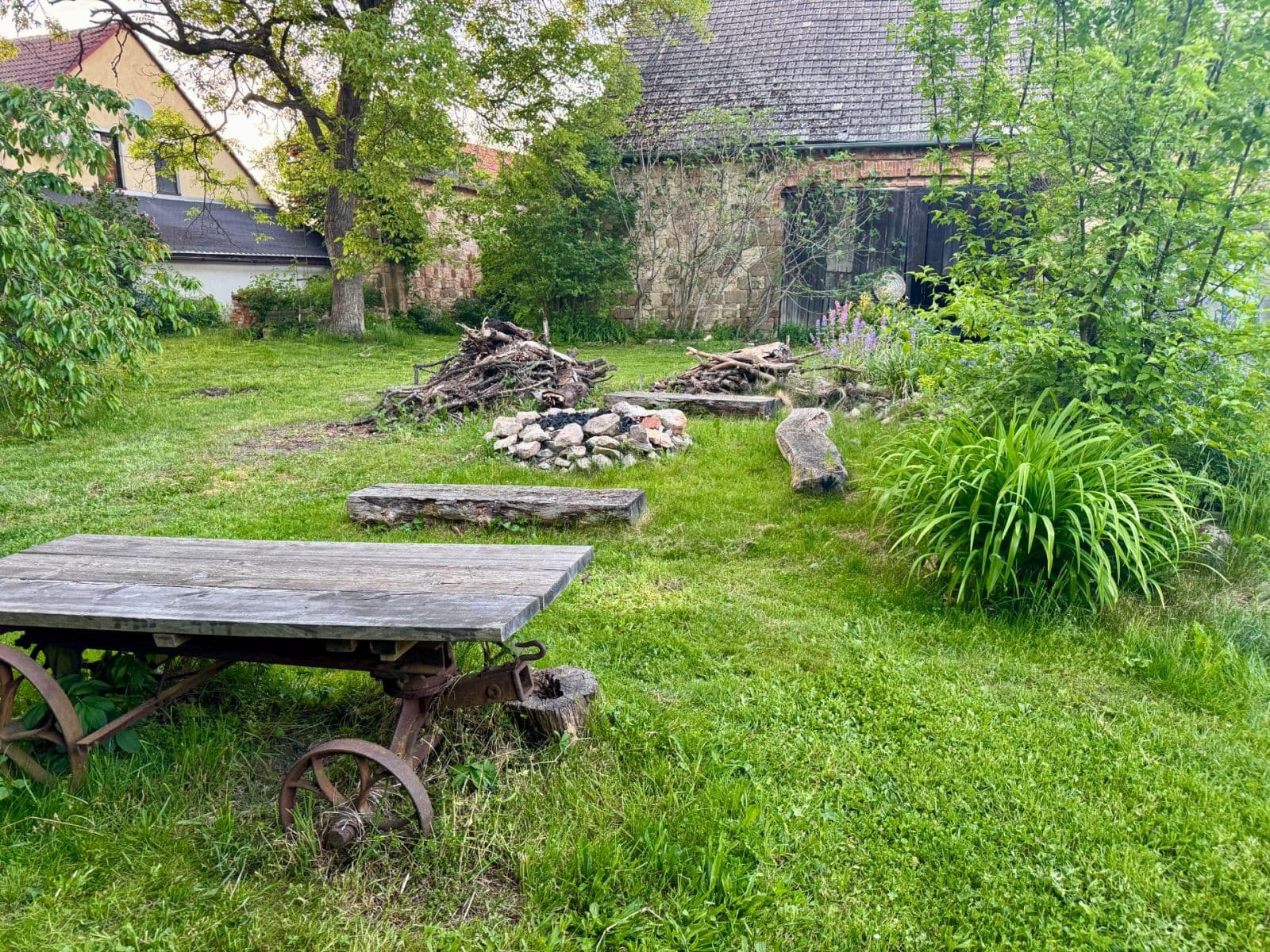 Prodej domu 300 m², pozemek 3.500 m², Vidim, Středočeský kraj Prodej domu 300 m², pozemek 3.500 m², Vidim, Středočeský kraj