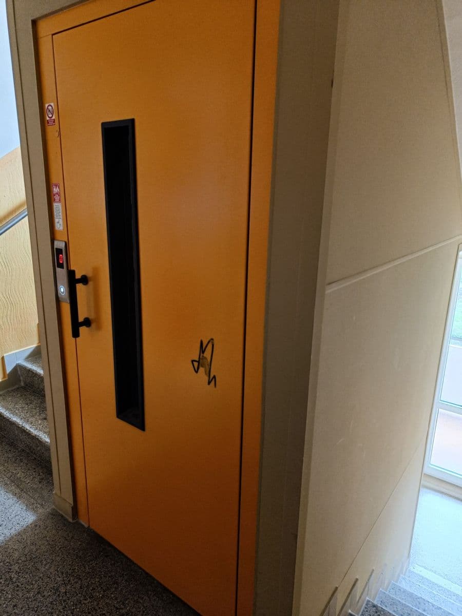 Pronájem bytu 1+1 36 m², Matěje Kopeckého, Cheb, Karlovarský kraj Pronájem bytu 1+1 36 m², Matěje Kopeckého, Cheb, Karlovarský kraj