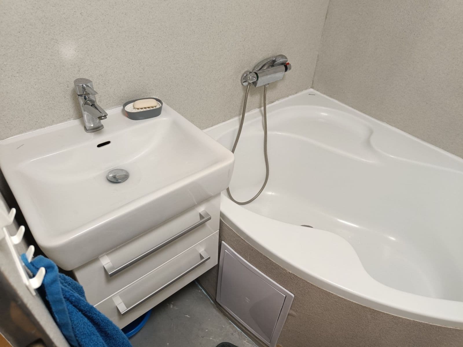 Pronájem bytu 1+1 36 m², Matěje Kopeckého, Cheb, Karlovarský kraj Pronájem bytu 1+1 36 m², Matěje Kopeckého, Cheb, Karlovarský kraj