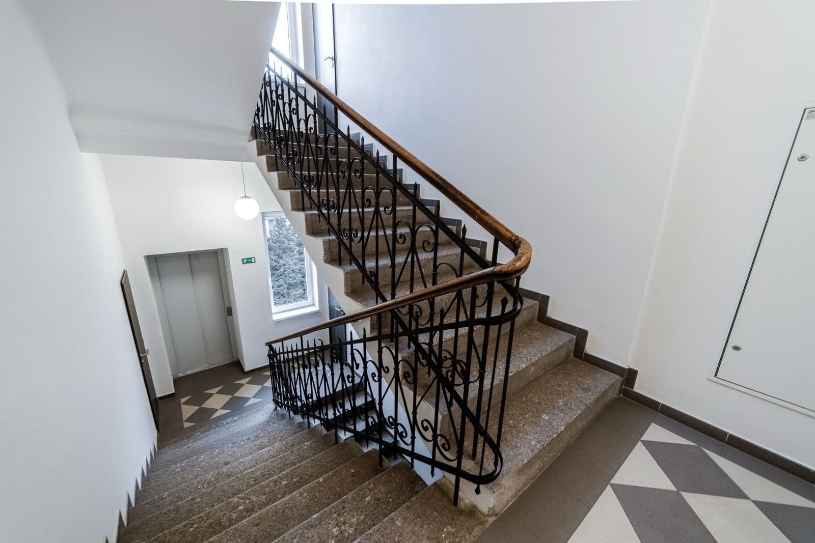 Pronájem bytu 1+kk 35 m², V Zahradách, Praha, Praha Pronájem bytu 1+kk 35 m², V Zahradách, Praha, Praha