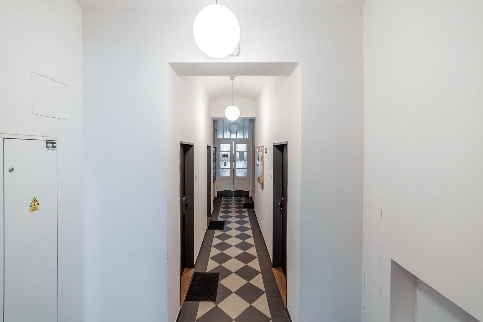 Pronájem bytu 1+kk 35 m², V Zahradách, Praha, Praha Pronájem bytu 1+kk 35 m², V Zahradách, Praha, Praha