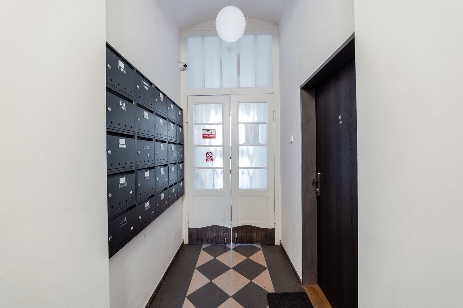Pronájem bytu 1+kk 35 m², V Zahradách, Praha, Praha Pronájem bytu 1+kk 35 m², V Zahradách, Praha, Praha