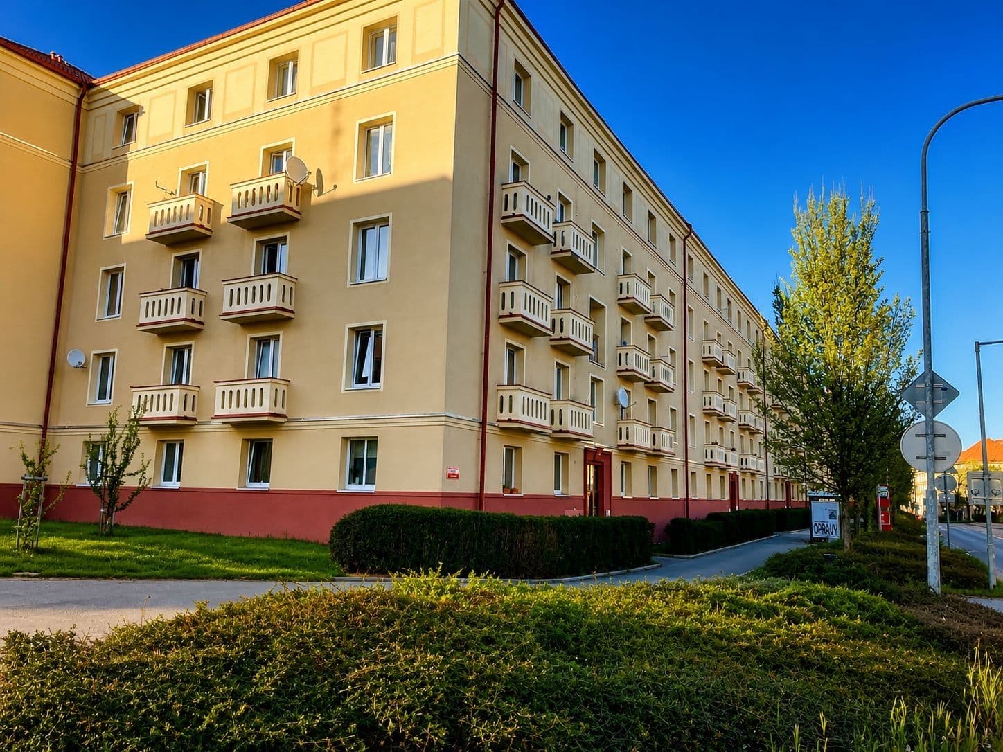 Pronájem bytu 2+1 58 m², náměstí 17. listopadu, Příbram, Středočeský kraj Pronájem bytu 2+1 58 m², náměstí 17. listopadu, Příbram, Středočeský kraj