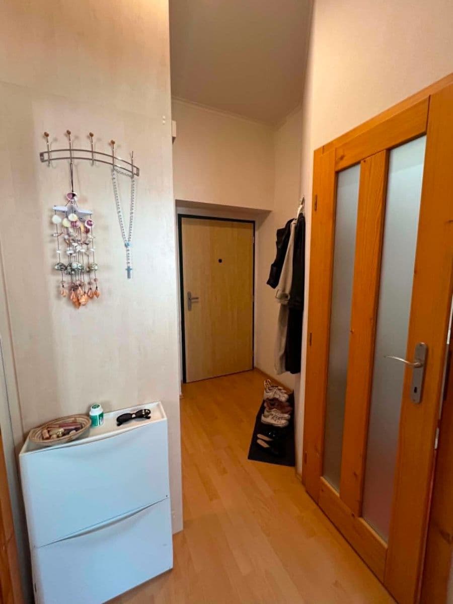 Pronájem bytu 1+1 33 m², Bělohorská, Praha, Praha Pronájem bytu 1+1 33 m², Bělohorská, Praha, Praha