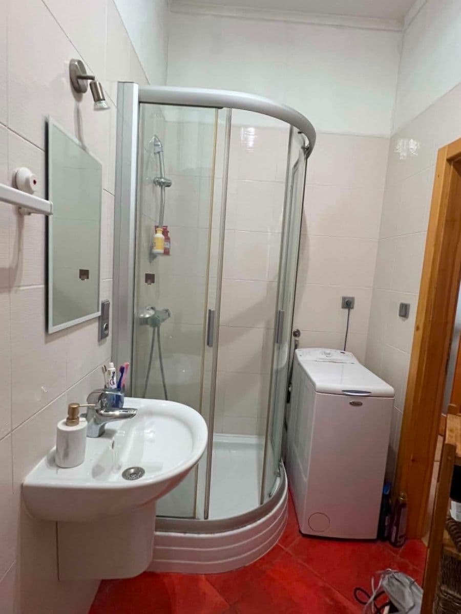 Pronájem bytu 1+1 33 m², Bělohorská, Praha, Praha Pronájem bytu 1+1 33 m², Bělohorská, Praha, Praha