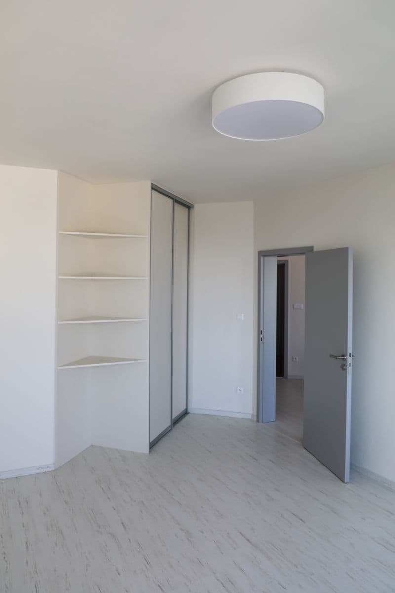 Prodej bytu 2+1 53 m², Kadnárova, Rača, Bratislavský kraj Prodej bytu 2+1 53 m², Kadnárova, Rača, Bratislavský kraj