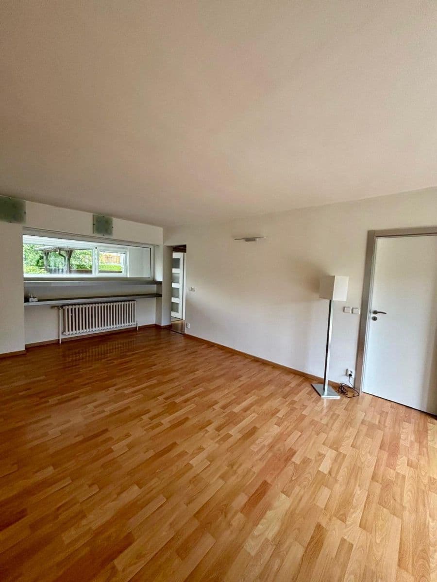Pronájem bytu 2+1 75 m², Slezanů, Praha, Praha Pronájem bytu 2+1 75 m², Slezanů, Praha, Praha
