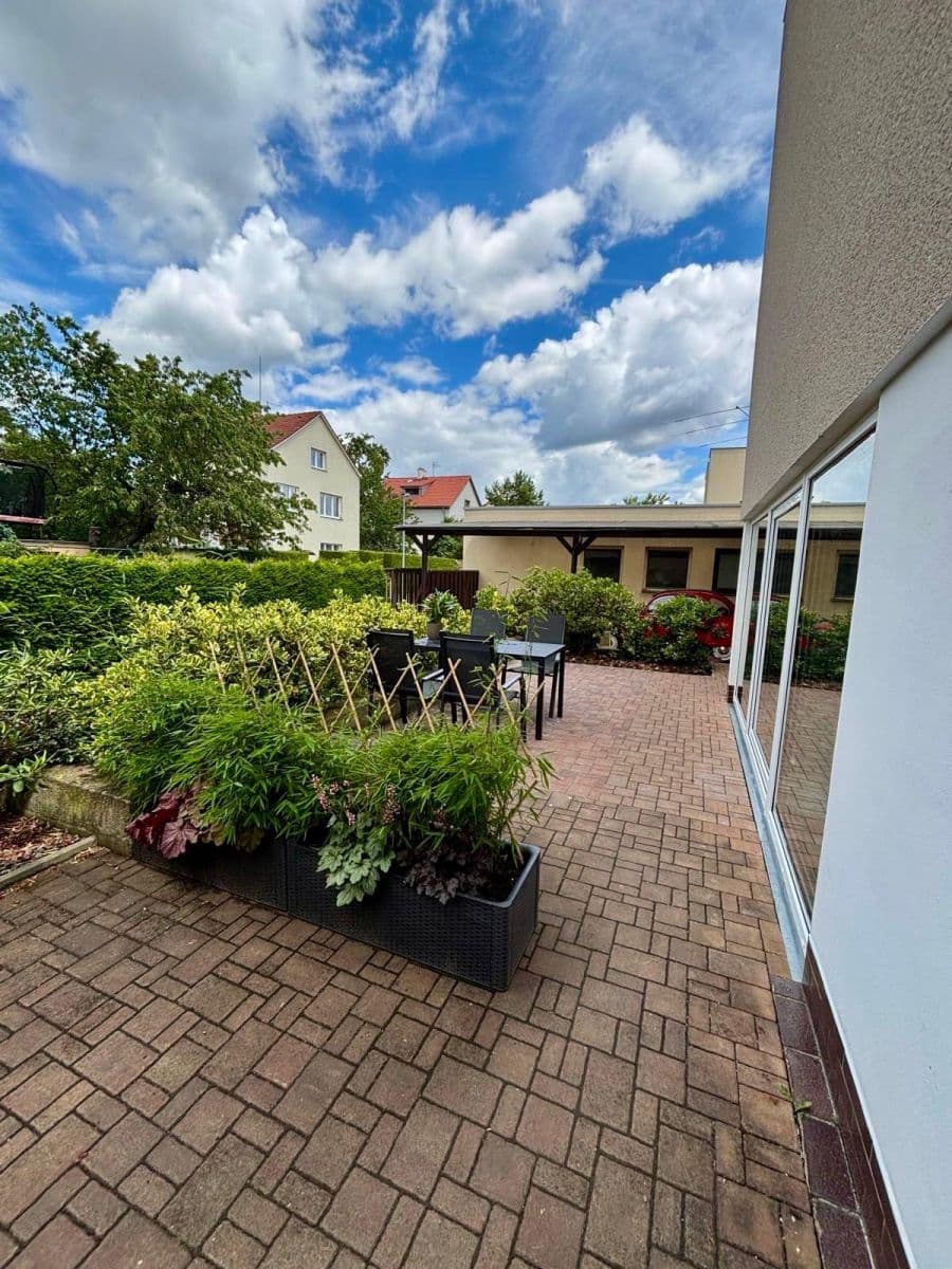 Pronájem bytu 2+1 75 m², Slezanů, Praha, Praha Pronájem bytu 2+1 75 m², Slezanů, Praha, Praha