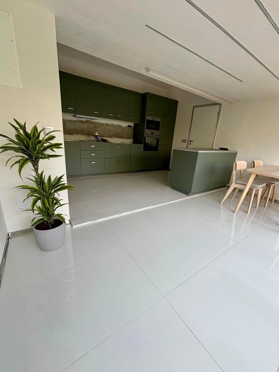 Pronájem bytu 2+1 75 m², Slezanů, Praha, Praha Pronájem bytu 2+1 75 m², Slezanů, Praha, Praha