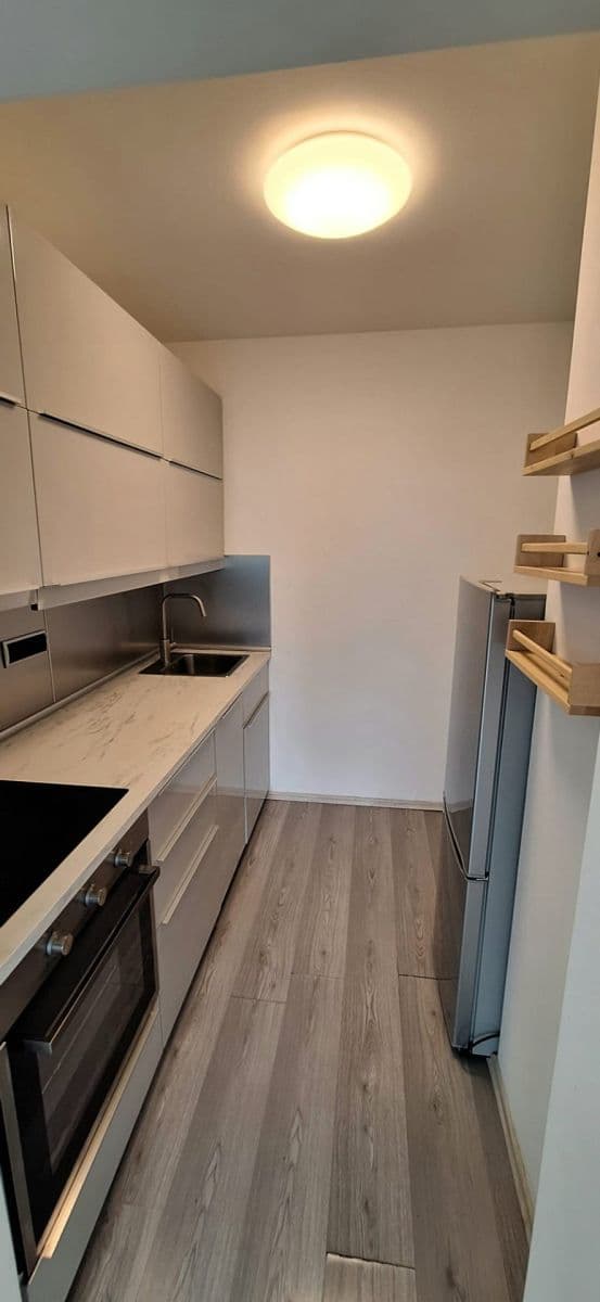 Pronájem bytu 2+kk 41 m², Ratibořská, Praha, Praha Pronájem bytu 2+kk 41 m², Ratibořská, Praha, Praha