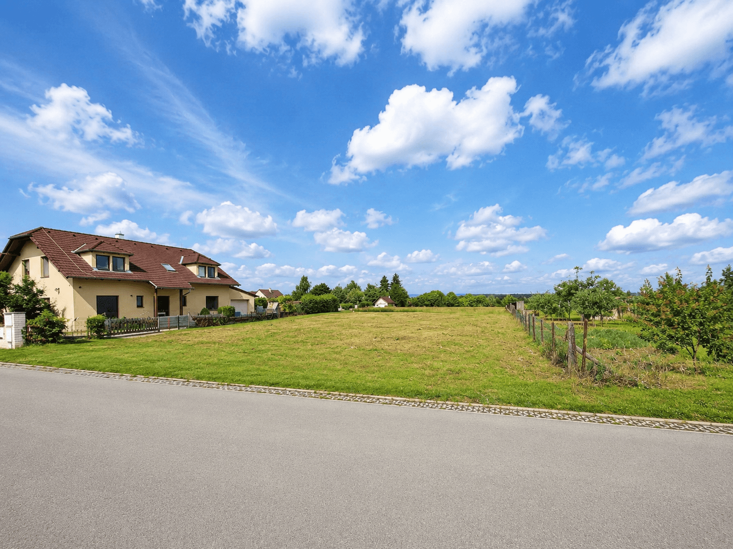 Prodej pozemku 1.018 m², Štěrková, Kosoř, Středočeský kraj Prodej pozemku 1.018 m², Štěrková, Kosoř, Středočeský kraj