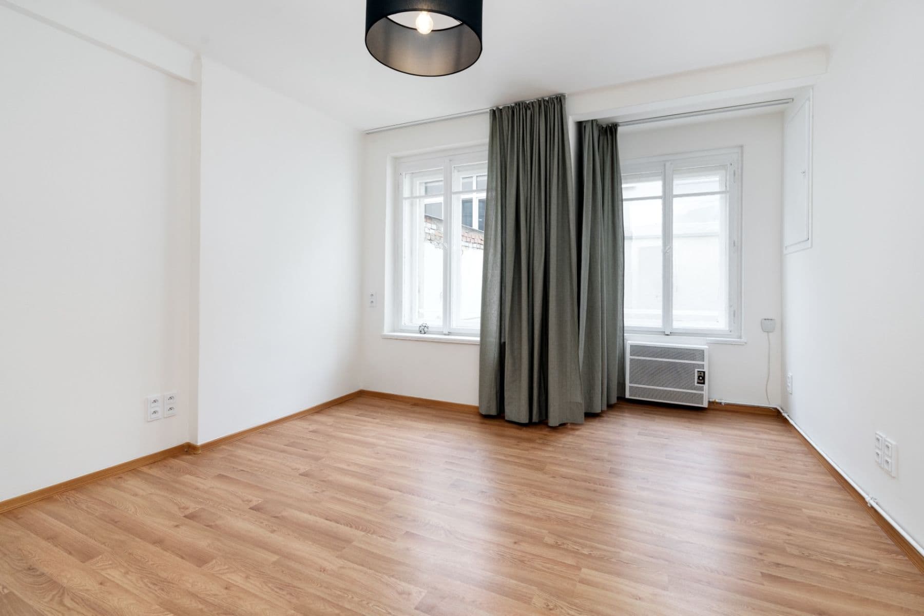 Pronájem bytu 1+kk 23 m², Strančická, Praha, Praha Pronájem bytu 1+kk 23 m², Strančická, Praha, Praha